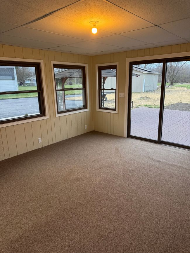 3 seasons room | Image 10