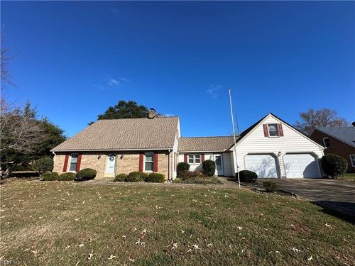 952 Ewell Rd, Virginia Beach, VA, 23455-4802 | Card Image