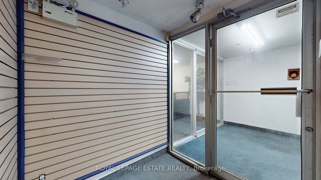 B101 - 2558 Danforth Ave, Home with 0 bedrooms, 0 bathrooms and null parking in Toronto ON | Image 11