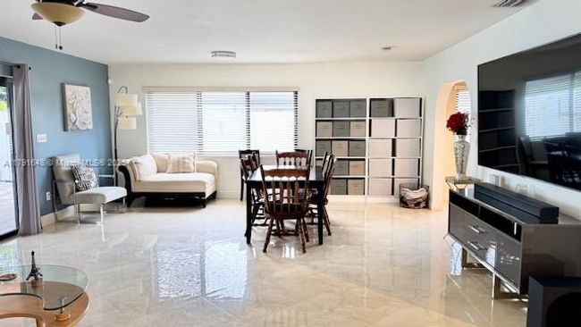16210 Sw 97 Th Ct, House other with 4 bedrooms, 4 bathrooms and null parking in Miami FL | Image 26