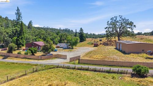 9898 Highway 49, Sonora, CA, 95370-9402 | Card Image
