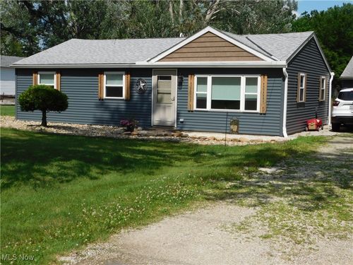 581 Hadcock Rd, Brunswick, OH, 44212-2127 | Card Image