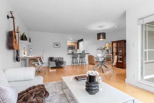 101-2412 Alder St, Vancouver, BC, V6H3Z4 | Card Image
