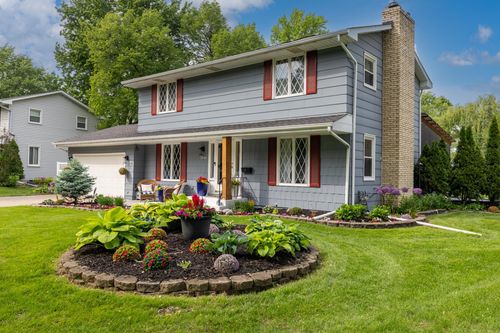 3940 Virginia Ave N, New Hope, MN, 55427-1154 | Card Image
