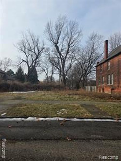 5123 Commonwealth St, Detroit, MI, 48208-1768 | Card Image
