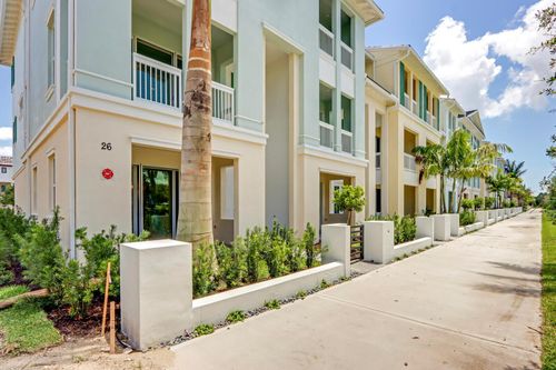 12556 Gross Pointe Dr, Palm Beach Gardens, FL, 33418-6236 | Card Image
