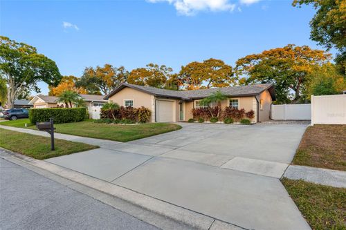 8139 129th Ln N, SEMINOLE, FL, 33776-3536 | Card Image