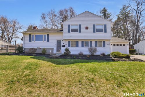 20 Hill Farm Rd, Bloomfield, CT, 06002-1841 | Card Image