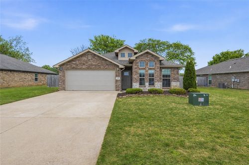 6401 Nw Orchard St, Bentonville, AR, 72713-3136 | Card Image