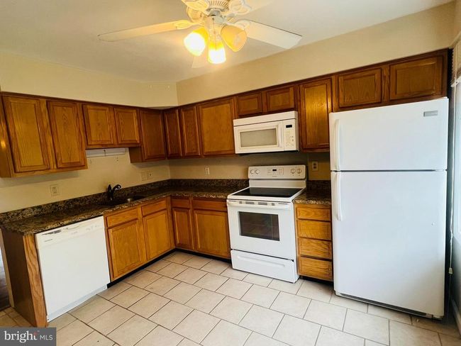 76 Shetland Cir, Townhouse with 2 bedrooms, 2 bathrooms and null parking in REISTERSTOWN MD | Image 6