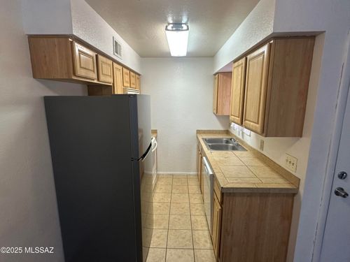 unit912-1810 E Blacklidge Dr, Tucson, AZ, 85719-2772 | Card Image