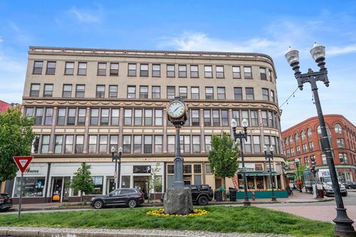 401-7 Central Sq, Lynn, MA, 01901-1343 | Card Image