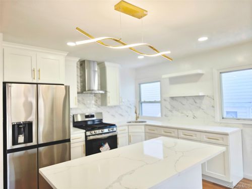 151 24th Rd Road, New York, NY, 11357 | Card Image