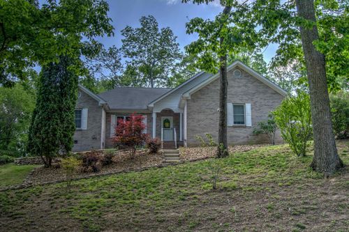 61 Lake Dr, Trenton, GA, 30752-4672 | Card Image