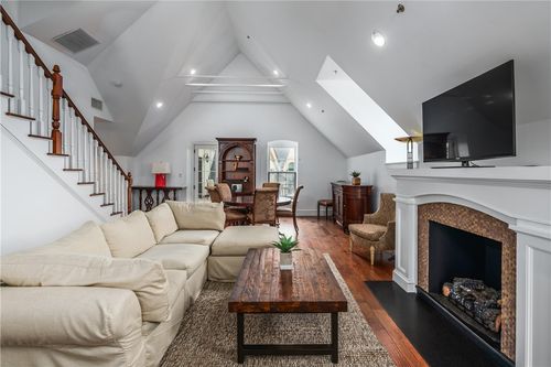312-1000 Chapel View Blvd, Cranston, RI, 02920-3070 | Card Image