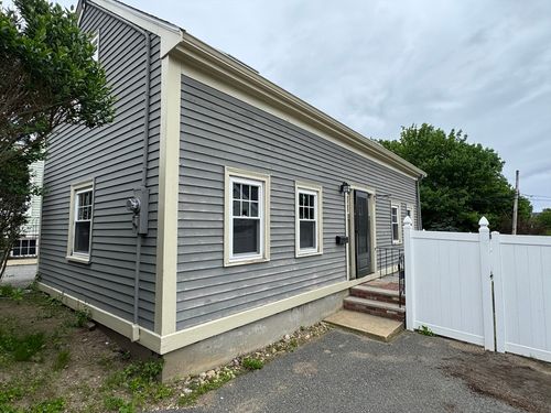 13 Lovett St, Beverly, MA, 01915-5147 | Card Image