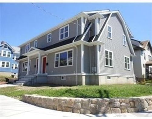 3-3 Oakley Rd, Watertown, MA, 02472-1305 | Card Image