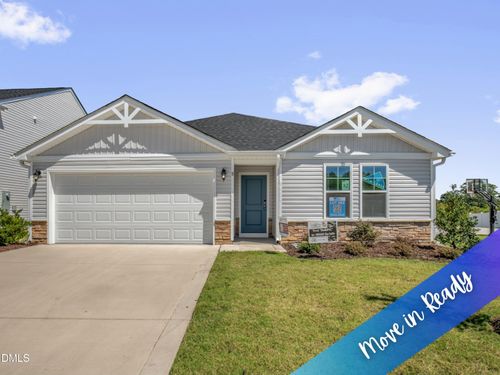 8 W Emily Gardens Dr, Selma, NC, 27576-4508 | Card Image
