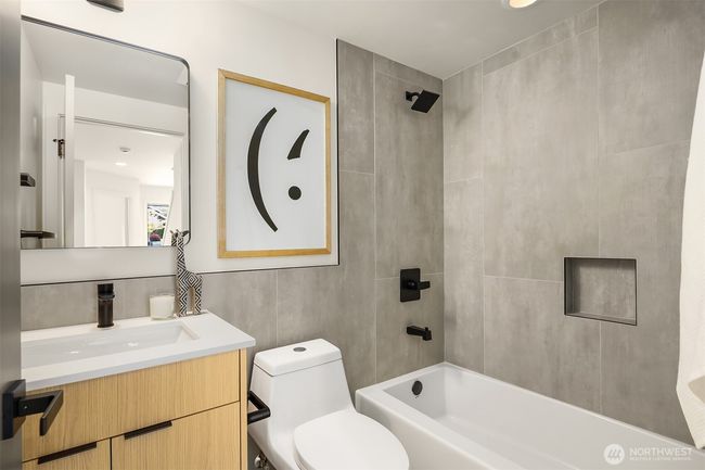 B - 3650 51 St Ave Sw, Townhouse with 2 bedrooms, 2 bathrooms and null parking in Seattle WA | Image 15