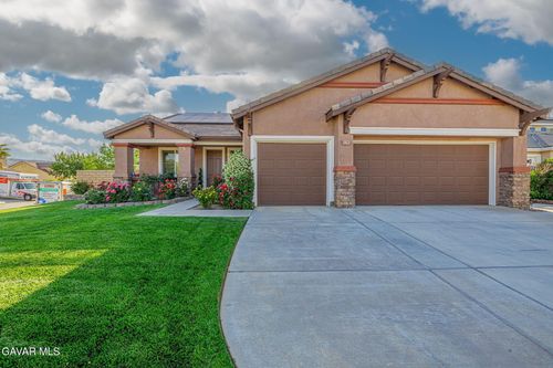 42305 Columbia Ct, Quartz Hill, CA, 93536-3452 | Card Image