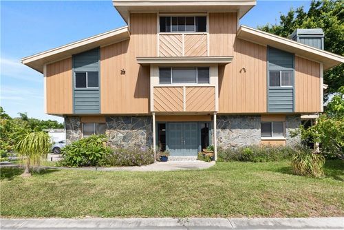 17601 1st St E, REDINGTON SHORES, FL, 33708-1215 | Card Image