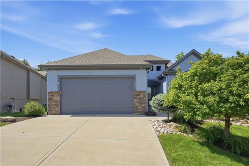 9892 Hollis Ln, Shawnee, KS, 66227-4901 | Card Image