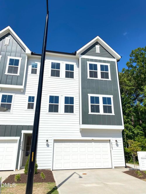 2067 Trident Maple Ln, Chapel Hill, NC, 27517-4118 | Card Image