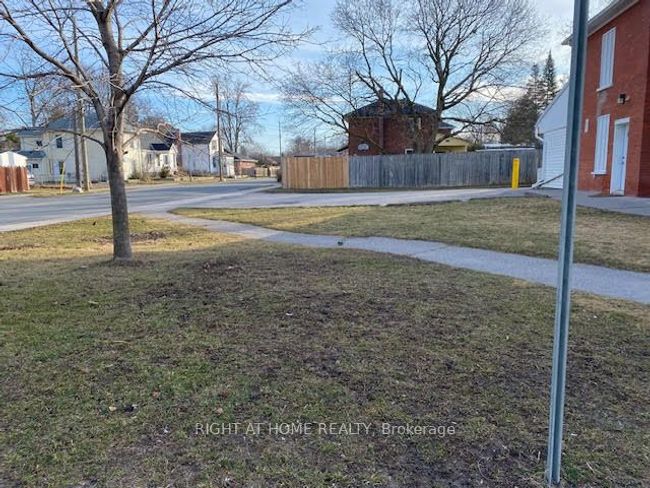 694-700 Armour Rd, Home with 0 bedrooms, 0 bathrooms and null parking in Peterborough ON | Image 16