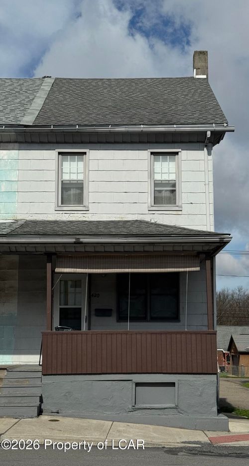 420 S Kennedy Dr, McAdoo, PA, 18237-1752 | Card Image