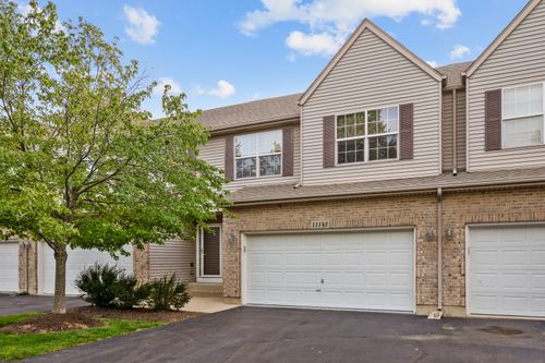 11143 Douglas Ave, Huntley, IL, 60142-6959 | Card Image
