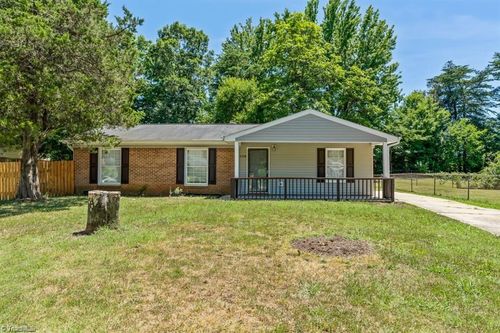 1720 Gavin Dr, High Point, NC, 27260-5507 | Card Image