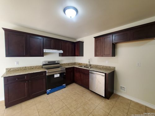 unit-2-7539 Dixon Rd, Somerset, TX, 78069-3558 | Card Image