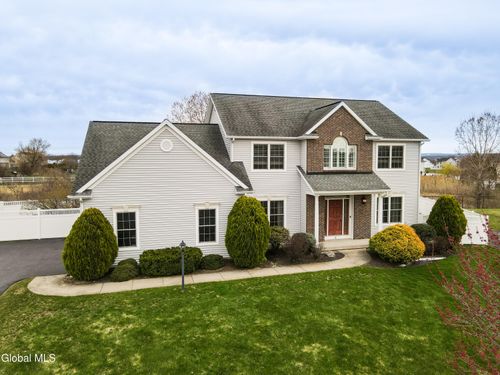4 Teasdale Ct, Watervliet, NY, 12189-1142 | Card Image