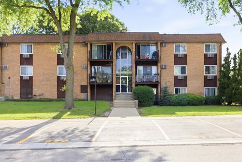 107-1080 Knoll Ln, Hoffman Estates, IL, 60169-1476 | Card Image