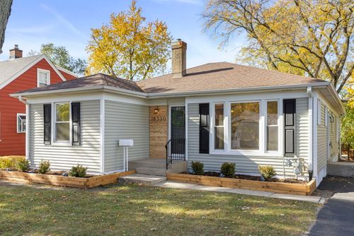 18330 Perth Ave, Homewood, IL, 60430-3053 | Card Image