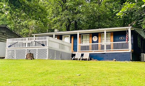 81 E Lakeshore Dr, Cherokee Village, AR, 72529-4207 | Card Image