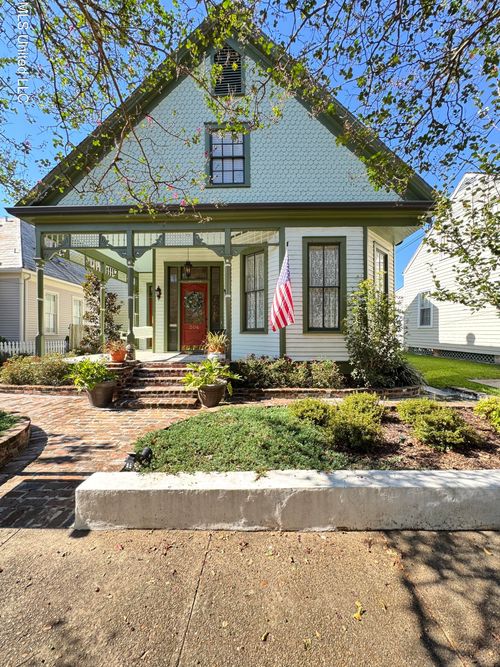 306 S Rankin St, Natchez, MS, 39120-3538 | Card Image