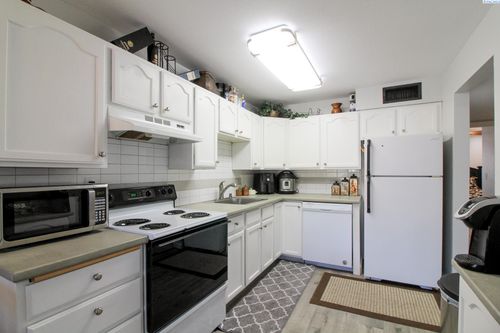 227-303 Gage Blvd, Richland, WA, 99352-8906 | Card Image
