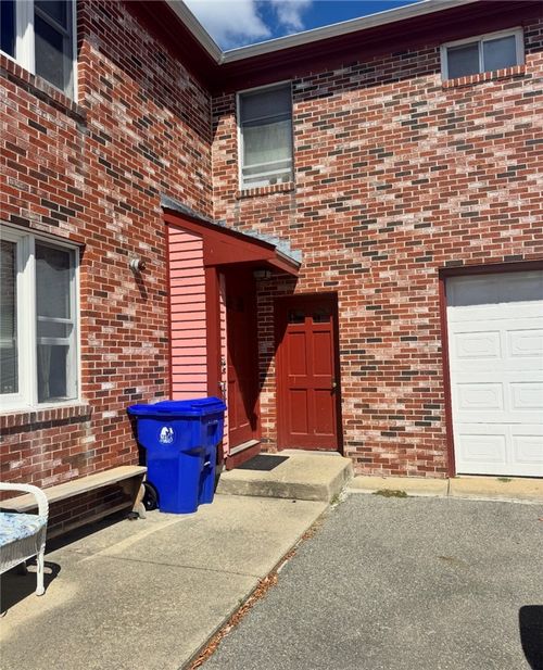 apt-2-272 Child St, Warren, RI, 02885-2654 | Card Image