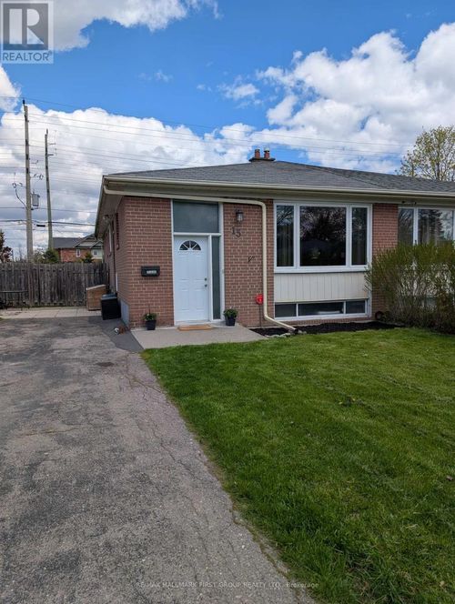 15 Thorncroft Crescent, Ajax (South East), ON, L1S2S1 | Card Image