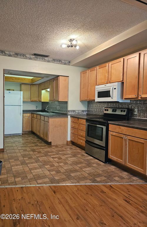 3702-REM3175 Ravines Road, Middleburg, FL, 32068 | Card Image