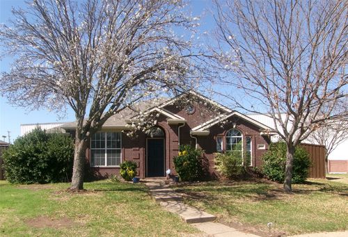 8809 Oakwood Ln, Frisco, TX, 75035-3965 | Card Image