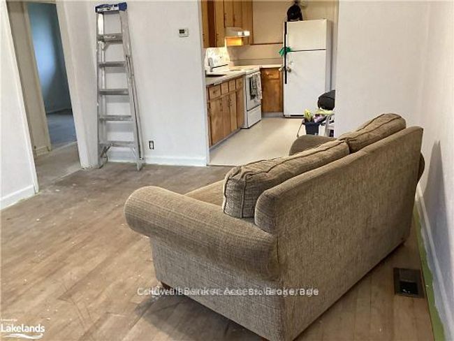 11 Laurentian St, House other with 4 bedrooms, 1 bathrooms and 2 parking in Deep River ON | Image 13