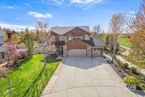 2715 E Snocreek Dr, Eagle, ID, 83616-5815 | Card Image