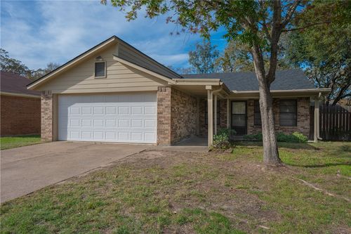 911 San Saba Drive, College Station, TX, 77845 | Card Image