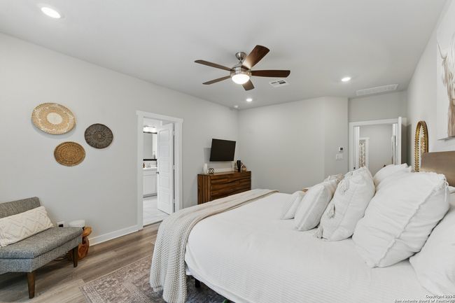 UNIT-26 - 5843 Whitby Rd, House other with 3 bedrooms, 3 bathrooms and null parking in San Antonio TX | Image 11