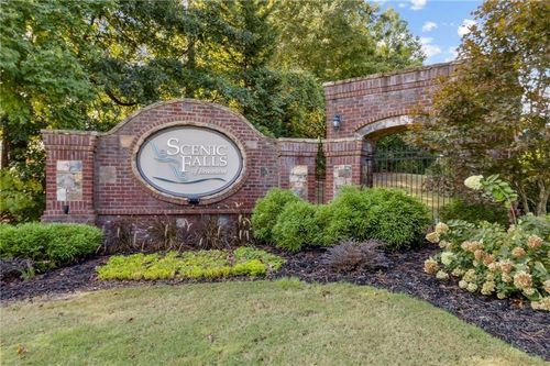 745 Walnut River Trl, Hoschton, GA, 30548-1375 | Card Image