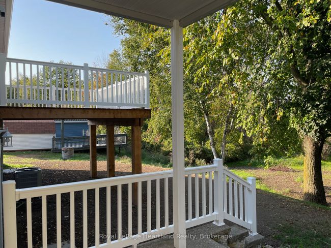 26 Watergate Dr, Home with 3 bedrooms, 1 bathrooms and 2 parking in Goderich ON | Image 25
