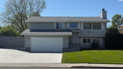 7919 W Deschutes Ave, Kennewick, WA, 99336-1664 | Card Image