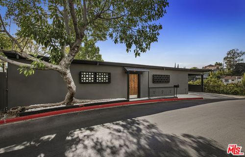 8410 Hollywood Blvd, Los Angeles, CA, 90069-1511 | Card Image